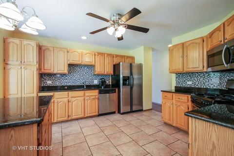 2324 Bluejay Trl, Elgin, IL 60123 photo 4