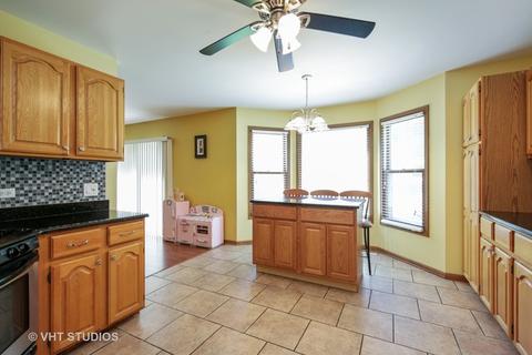 2324 Bluejay Trl, Elgin, IL 60123 photo 5