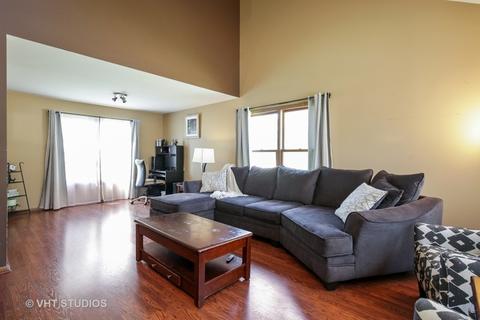 2324 Bluejay Trl, Elgin, IL 60123 photo 3