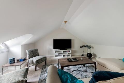 2352 Jackson Ave, Evanston, IL 60201 photo 16