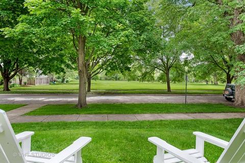 2352 Jackson Ave, Evanston, IL 60201 photo 2
