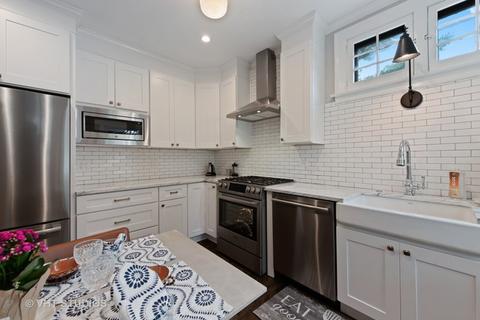2352 Jackson Ave, Evanston, IL 60201 photo 39