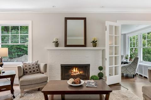 2352 Jackson Ave, Evanston, IL 60201 photo 7