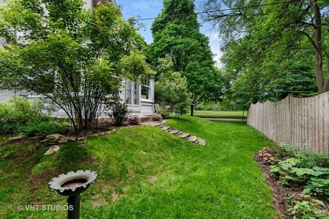 2352 Jackson Ave, Evanston, IL 60201 photo 27