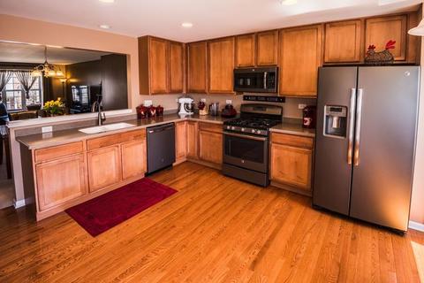 3103 Redbud Dr, Lindenhurst, IL 60046 photo 6