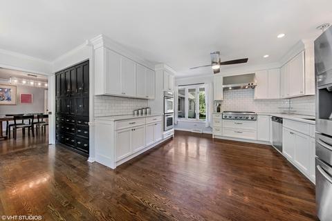 1355 Shady Ln, Wheaton, IL 60187 photo 9