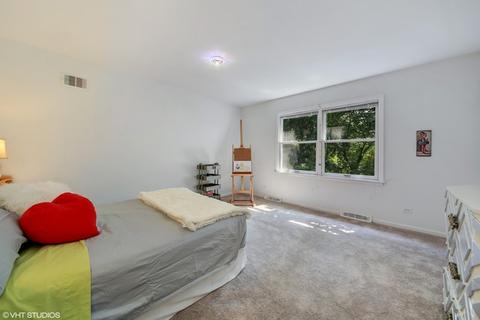 1355 Shady Ln, Wheaton, IL 60187 photo 26
