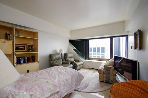 175 E Delaware Pl #7208, Chicago, IL 60611 photo 11