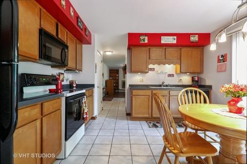 1642 Wadham Pl, Wheaton, IL 60189 photo 4