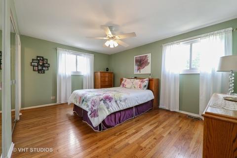 1642 Wadham Pl, Wheaton, IL 60189 photo 8