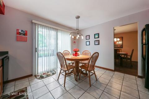 1642 Wadham Pl, Wheaton, IL 60189 photo 5