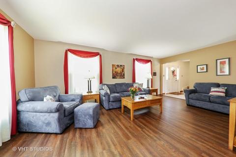 1642 Wadham Pl, Wheaton, IL 60189 photo 2