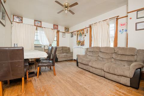 279 Villa St, Elgin, IL 60120 photo 17