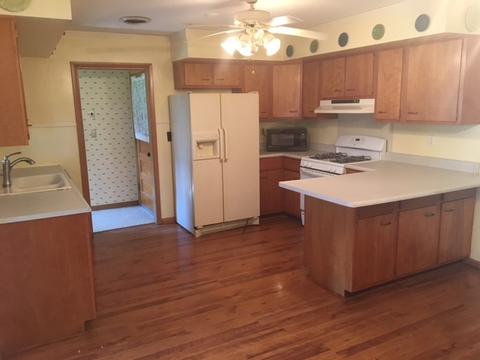 405 Washington, Sidney, IL 61877 photo 6