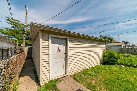 3931 S Artesian Ave, Chicago, IL 60632 photo 5