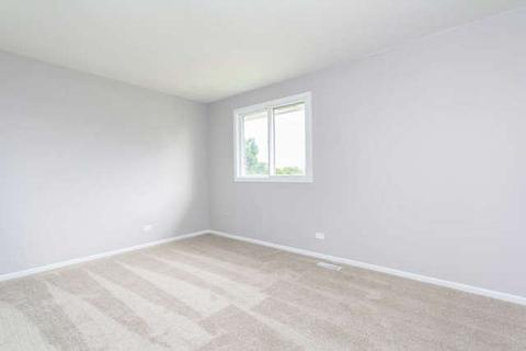 884 Heatherbrook Ct, Wheaton, IL 60189 photo 16