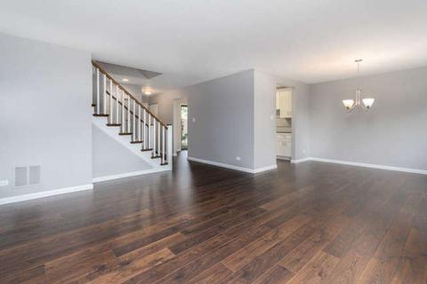 884 Heatherbrook Ct, Wheaton, IL 60189 photo 6