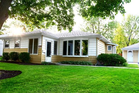 3603 Sigwalt St, Rolling Meadows, IL 60008 photo 1