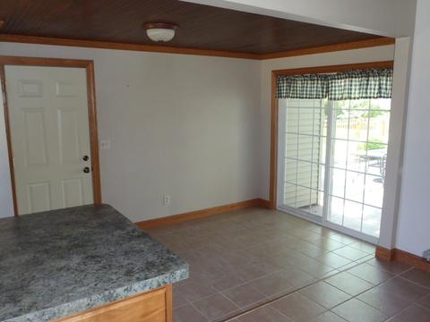 925 State St, Ottawa, IL 61350 photo 4