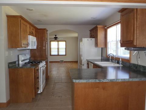 925 State St, Ottawa, IL 61350 photo 2
