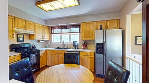 615 Swinford Rd, Bartlett, IL 60103 photo 4
