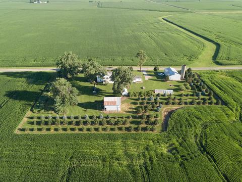 2247 Twombley Rd, Malta, IL 60150 photo 4