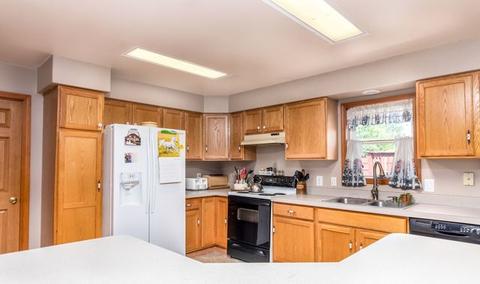 317 E Clark St, Plano, IL 60545 photo 5