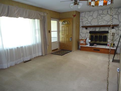 4700 W Willow Ln, Mchenry, IL 60050 photo 6