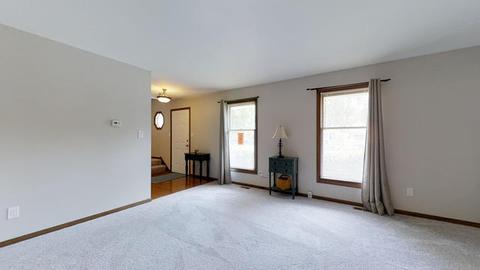 3220 W Bretons Dr, Mchenry, IL 60050 photo 5