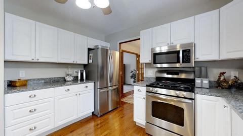 3220 W Bretons Dr, Mchenry, IL 60050 photo 9