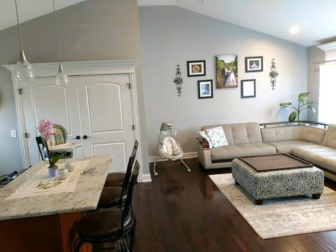 7910 W 82nd Pl, Bridgeview, IL 60455 photo 3