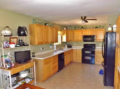 1441 Scott Cir, Morris, IL 60450 photo 9