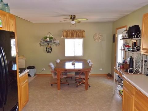 1441 Scott Cir, Morris, IL 60450 photo 13