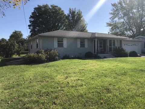 132 N Walter Ave, Mcnabb, IL 61335 photo 2