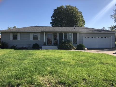 132 N Walter Ave, Mcnabb, IL 61335 photo 3