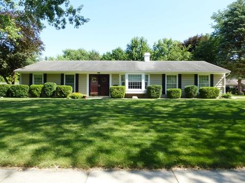 137 Circle Dr W, Montgomery, IL 60538 photo 1