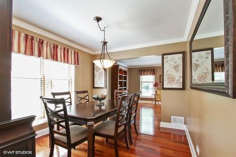 4291 Forest Glen Dr, Hoffman Estates, IL 60192 photo 11