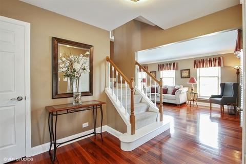 4291 Forest Glen Dr, Hoffman Estates, IL 60192 photo 3
