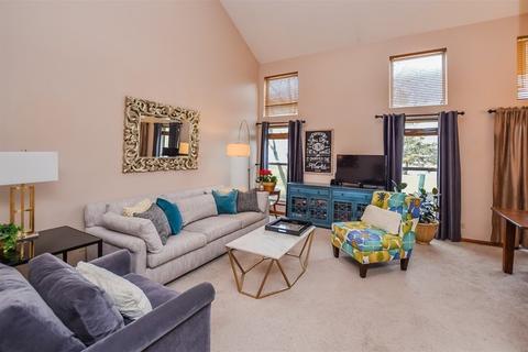 30 Peach Tree Ct, Algonquin, IL 60102 photo 4