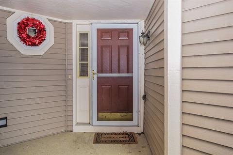 30 Peach Tree Ct, Algonquin, IL 60102 photo 2