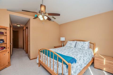 30 Peach Tree Ct, Algonquin, IL 60102 photo 16
