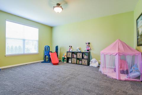 1050 Deerpath Rd, Aurora, IL 60506 photo 5
