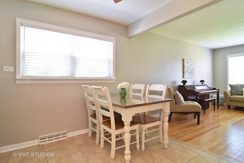 203 N Beverly St, Wheaton, IL 60187 photo 5