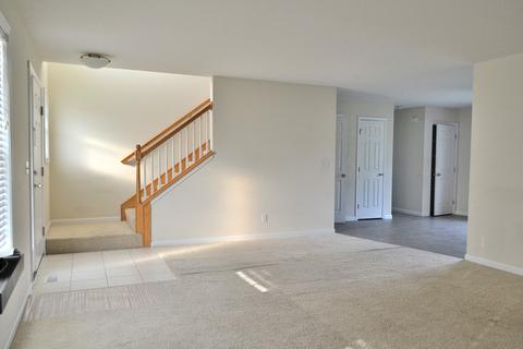 10910 N Crestpoint, Dunlap, IL 61525 photo 3