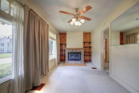 307 S Leeney St, Ogden, IL 61859 photo 2