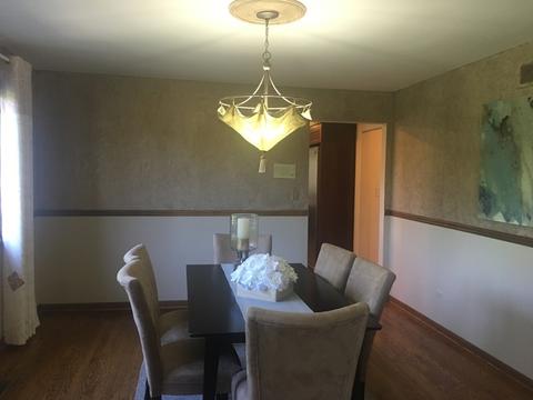 212 Somerset Rd, Willowbrook, IL 60527 photo 3