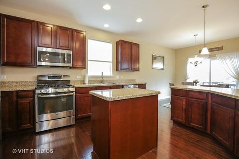 4093 Pompton Ave, Elgin, IL 60124 photo 4