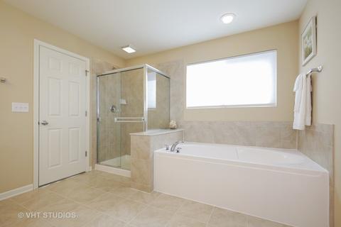 4093 Pompton Ave, Elgin, IL 60124 photo 12