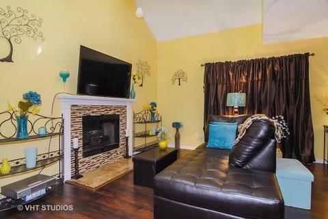 3194 Anton Dr, Aurora, IL 60504 photo 3