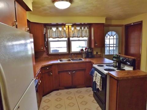 908 E Benton St, Morris, IL 60450 photo 8